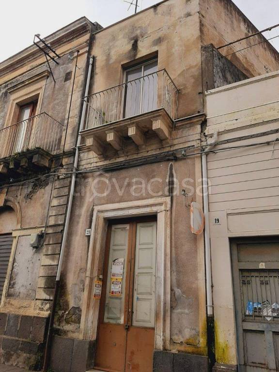 casa indipendente in vendita a Giarre