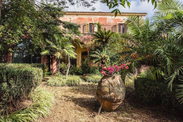 casa indipendente in vendita a Giarre