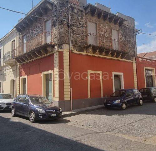 casa indipendente in vendita a Giarre