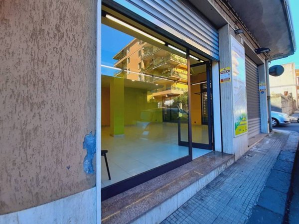 negozio in vendita a Giarre