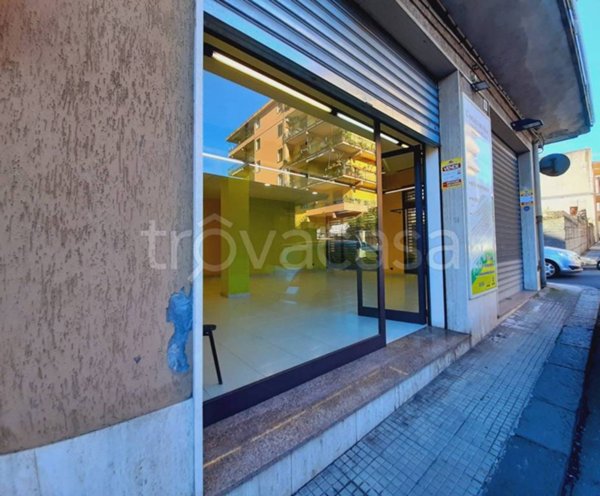 negozio in vendita a Giarre