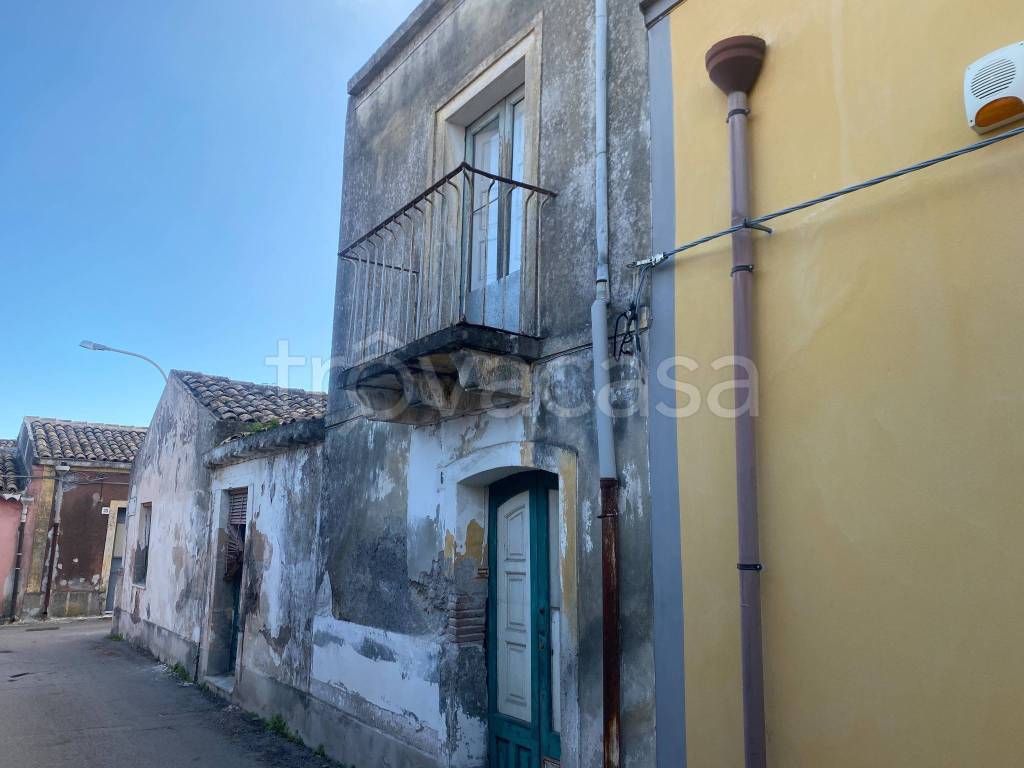 casa indipendente in vendita a Giarre in zona Macchia