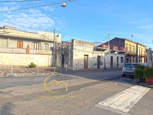 casa indipendente in vendita a Giarre in zona Macchia