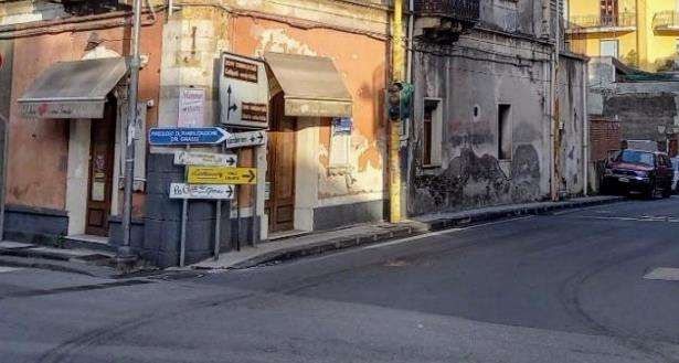 casa indipendente in vendita a Giarre