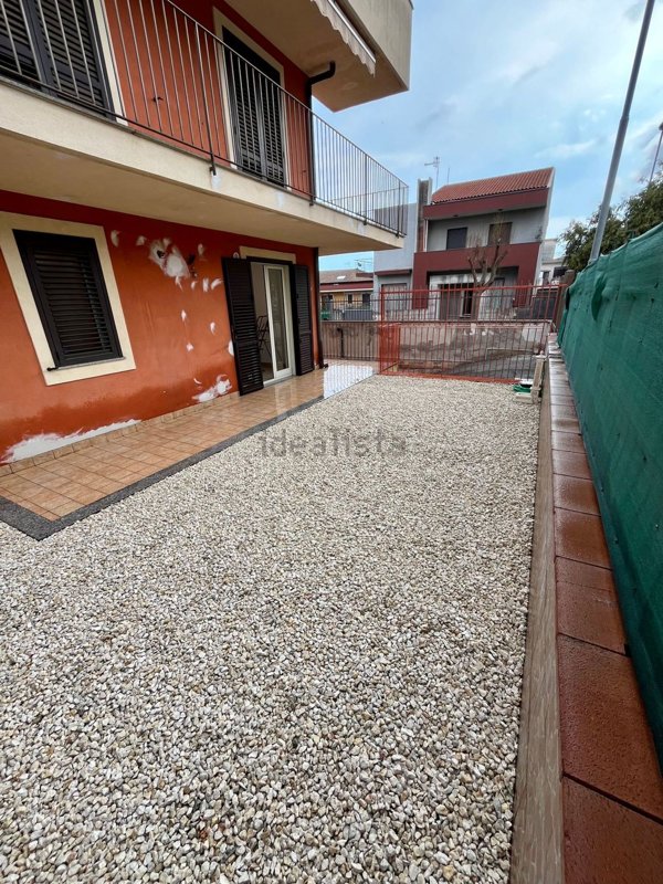 appartamento in vendita a Giarre in zona Trepunti