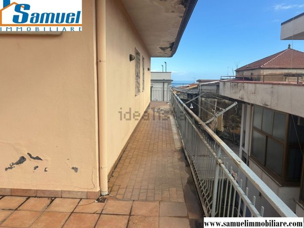 appartamento in vendita a Giarre in zona Macchia