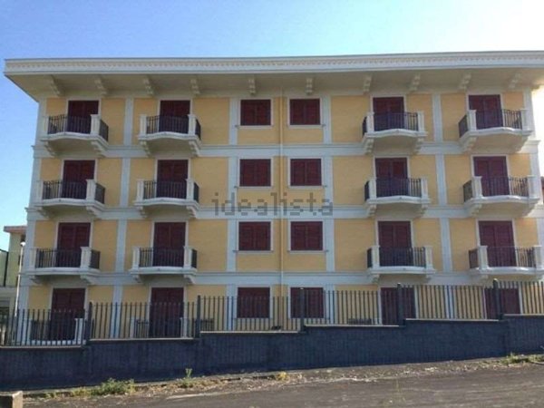 appartamento in vendita a Giarre in zona Trepunti