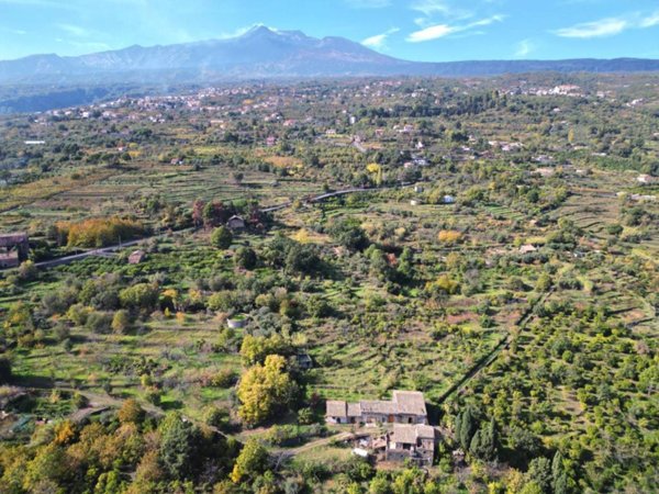 casa indipendente in vendita a Giarre in zona San Giovanni Montebello