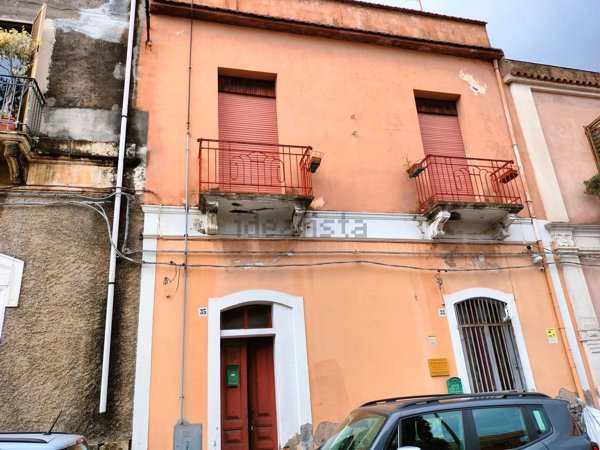 casa indipendente in vendita a Giarre