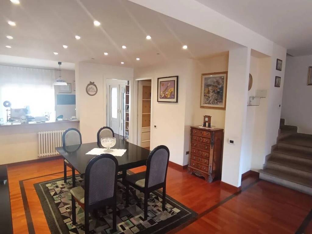 casa indipendente in vendita a Giarre