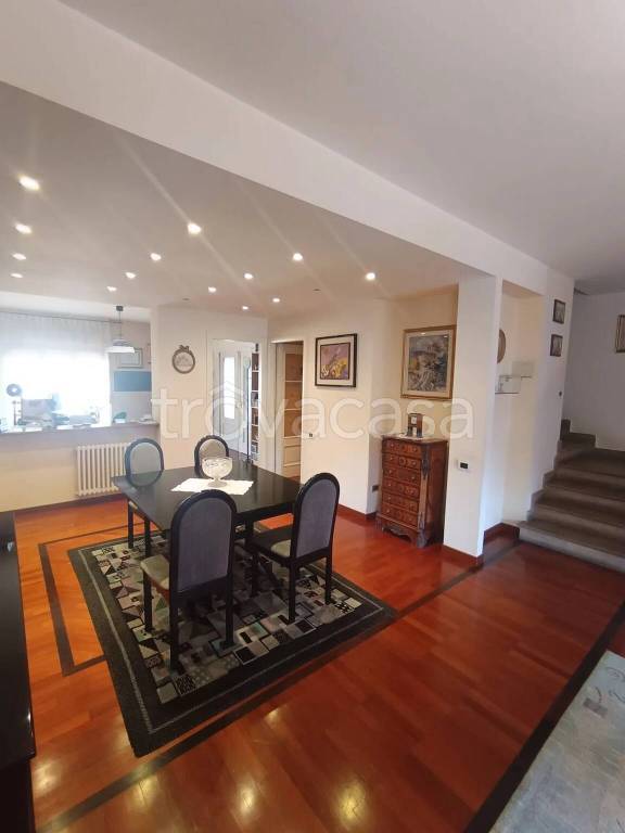 casa indipendente in vendita a Giarre