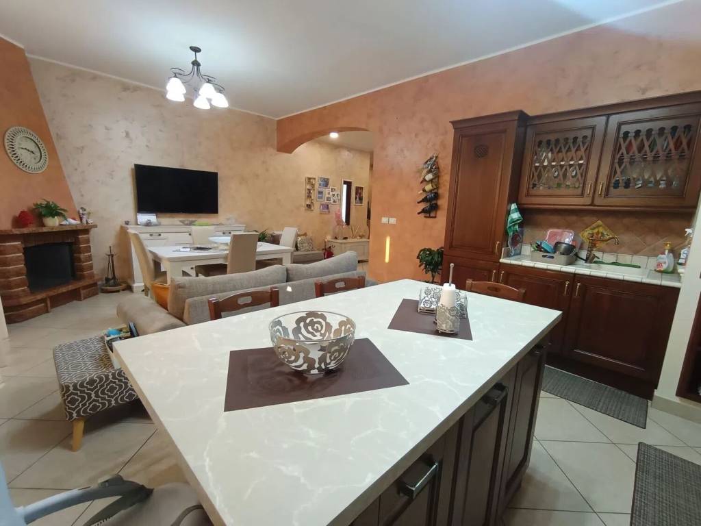 appartamento in vendita a Giarre