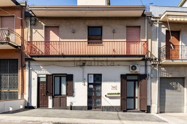 casa indipendente in vendita a Giarre