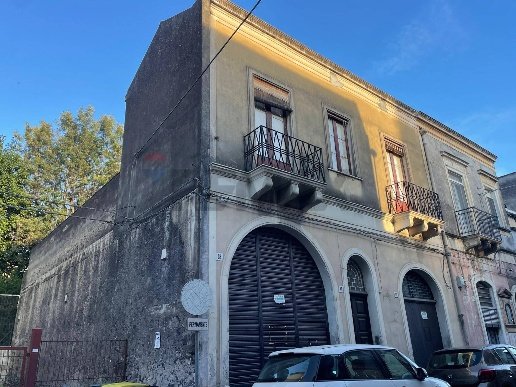 casa indipendente in vendita a Giarre
