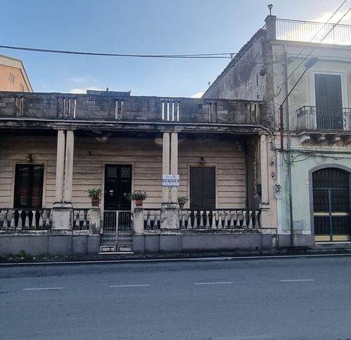 casa indipendente in vendita a Giarre