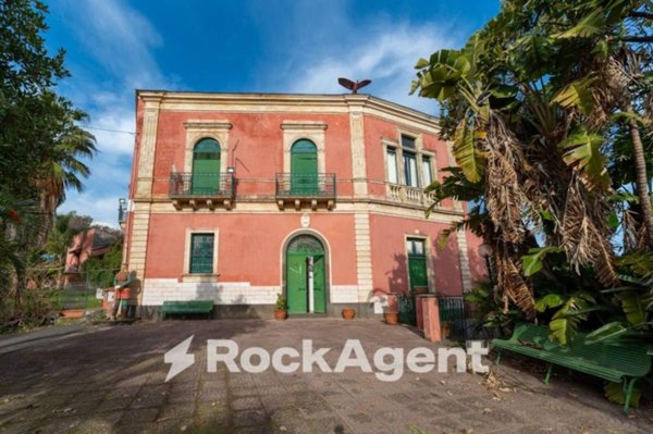 casa indipendente in vendita a Giarre