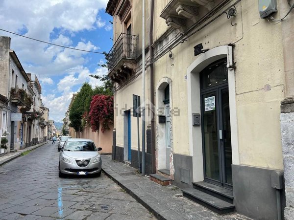 casa indipendente in vendita a Giarre