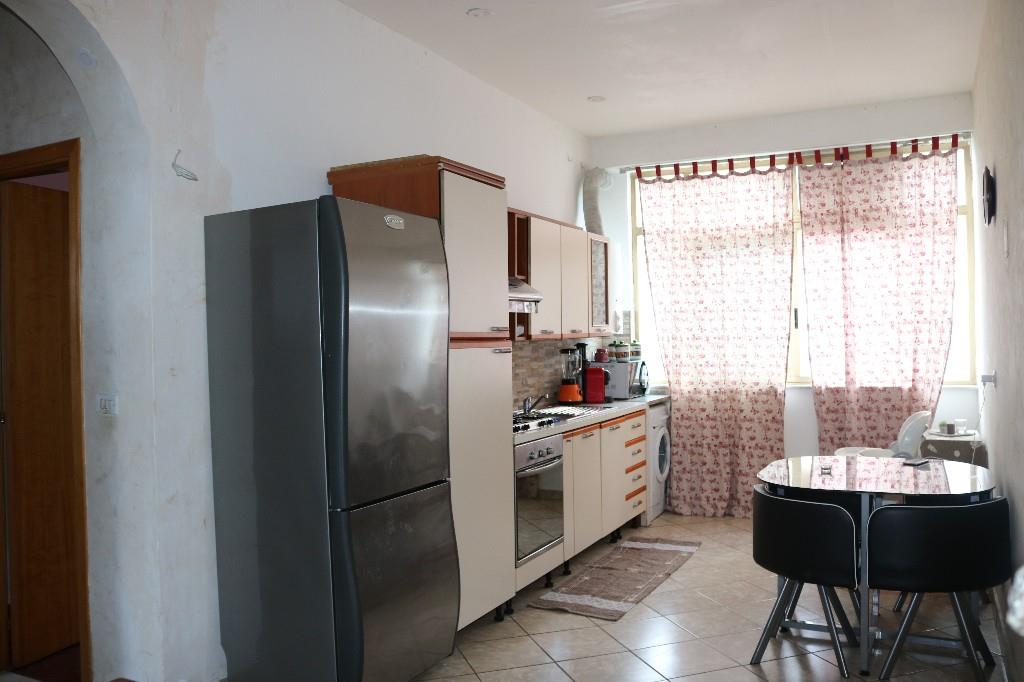 appartamento in vendita a Giarre in zona Macchia