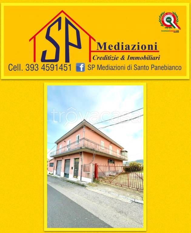 casa indipendente in vendita a Giarre in zona Macchia