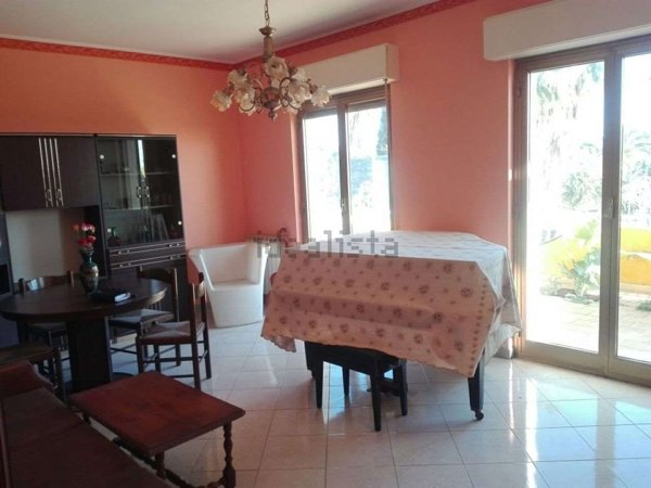 casa indipendente in vendita a Giarre