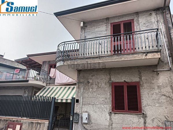 casa indipendente in vendita a Giarre in zona Macchia