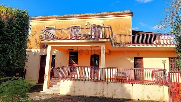 casa indipendente in vendita a Giarre