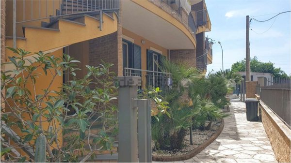 appartamento in vendita a Giarre in zona Macchia