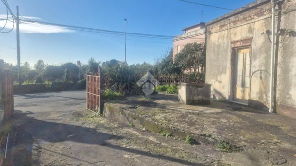 quadrivano in vendita a Giarre