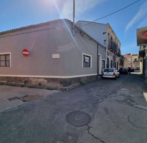 casa indipendente in vendita a Giarre in zona Macchia