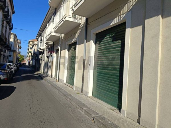 negozio in vendita a Giarre