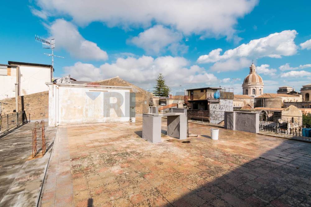 casa indipendente in vendita a Giarre