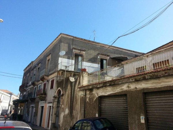 casa indipendente in vendita a Giarre