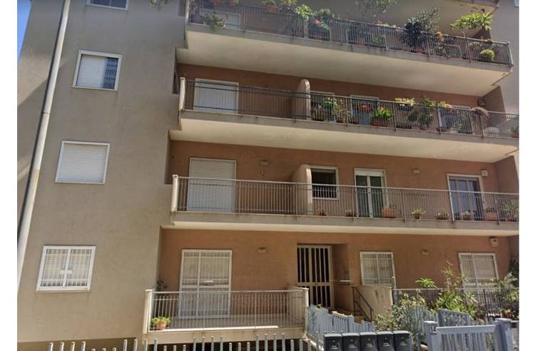 appartamento in vendita a Giarre