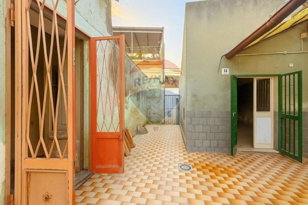 casa indipendente in vendita a Giarre