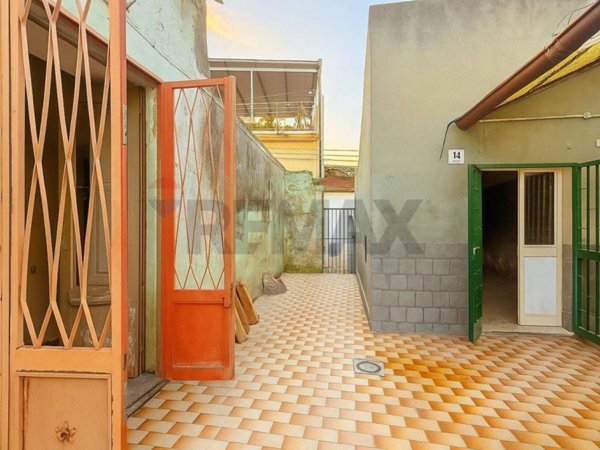 casa indipendente in vendita a Giarre