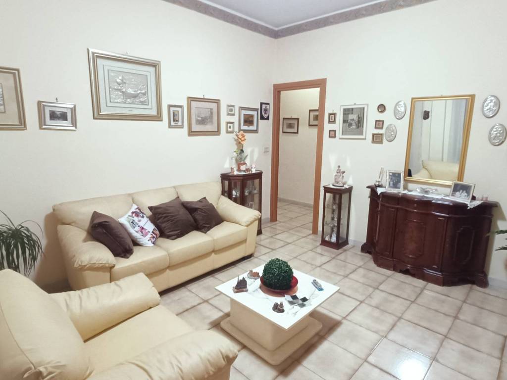 appartamento in vendita a Giarre