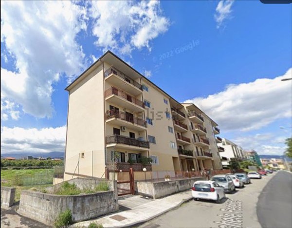 appartamento in vendita a Giarre in zona Altarello