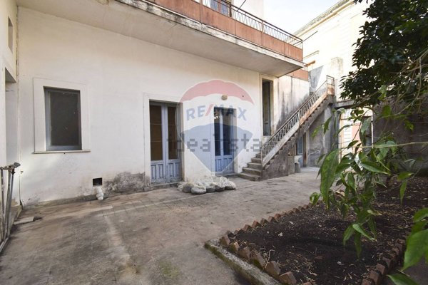 casa indipendente in vendita a Giarre
