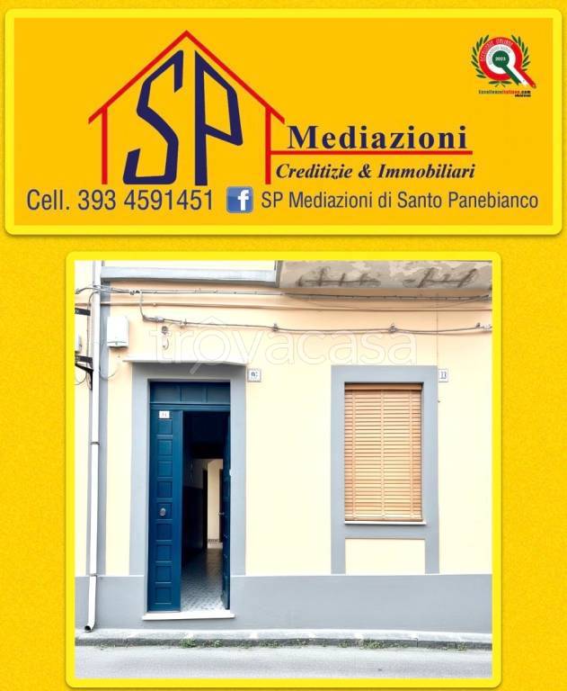 casa indipendente in vendita a Giarre in zona Macchia