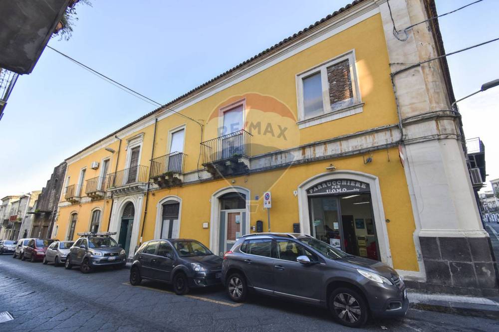 casa indipendente in vendita a Giarre