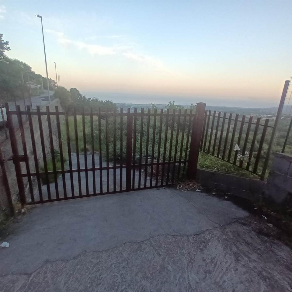 terreno edificabile in vendita a Giarre in zona Macchia