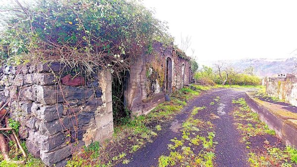 casa indipendente in vendita a Giarre in zona Macchia