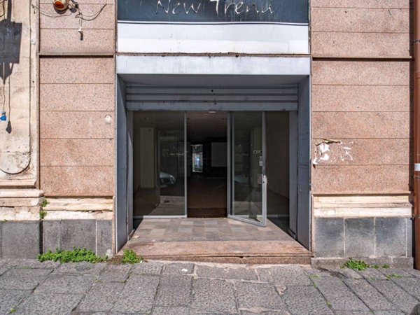 negozio in vendita a Giarre