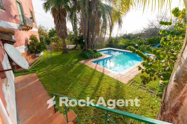 casa indipendente in vendita a Giarre