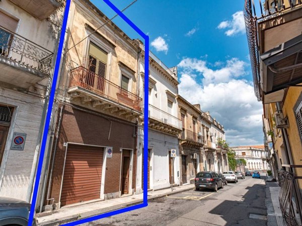 casa indipendente in vendita a Giarre