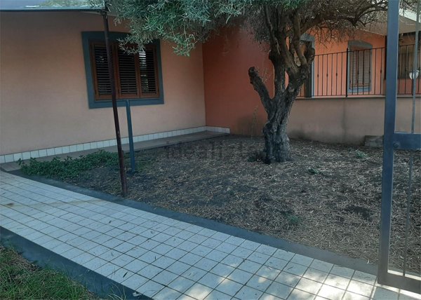 casa indipendente in vendita a Giarre