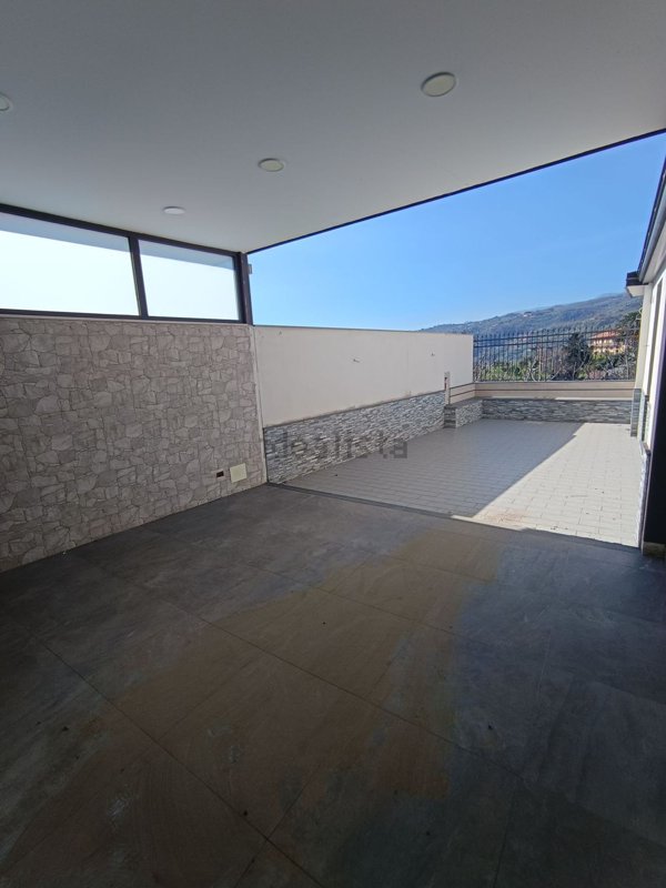 casa indipendente in vendita a Giarre