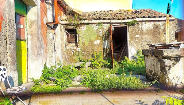 casa indipendente in vendita a Giarre