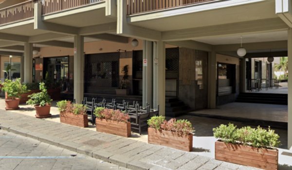 locale commerciale in vendita a Giarre