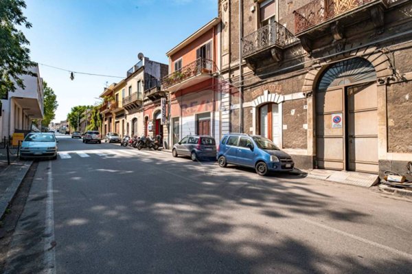 casa indipendente in vendita a Giarre